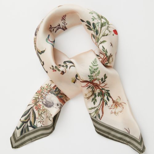 Fable Scarf 22 2ec89077 c404 484d 99f9 97db93b96cac